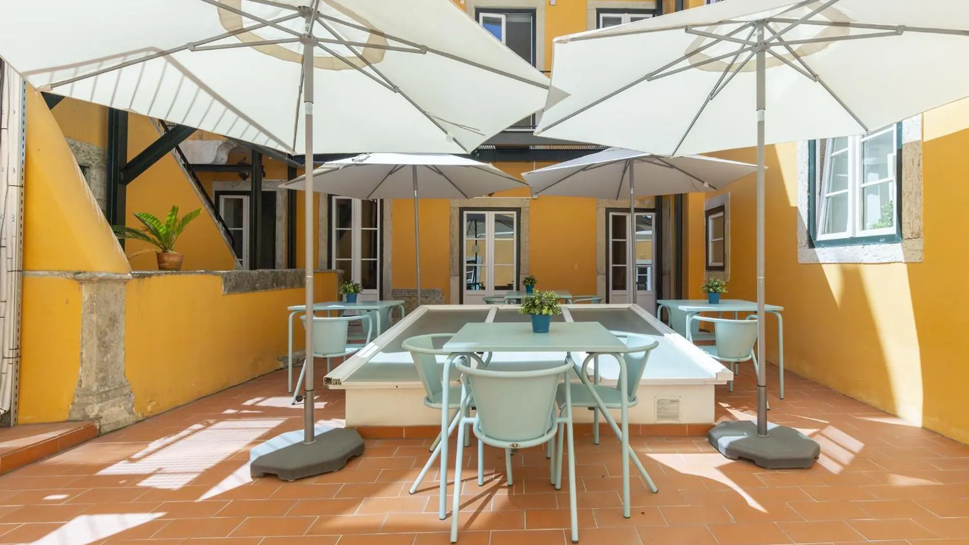 Metropolitan Living Lisbon - Janelas Verdes 0*,