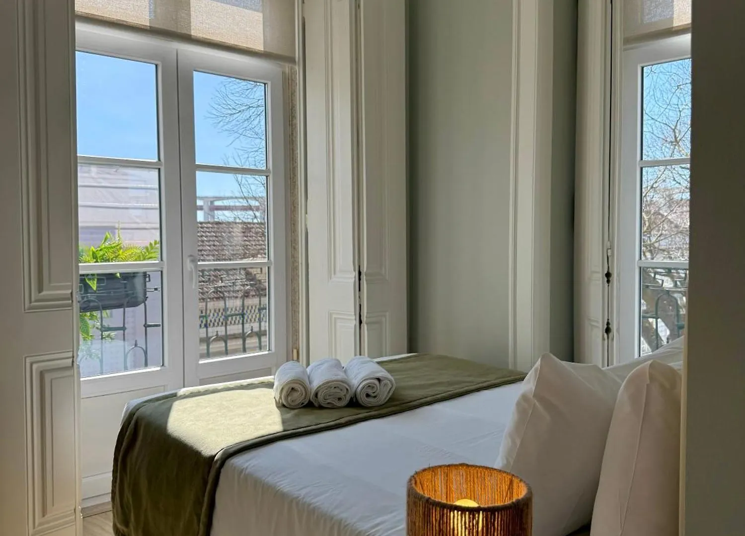 Metropolitan Living Lisbon - Janelas Verdes Appartement