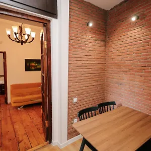 https://rezis-sweet-home.alltbilisihotels.com