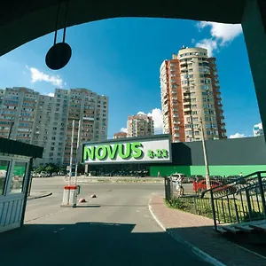 https://lucs-apartamenty-s-3-comnatami-knagii-zaton.hotels-of-kiev.com