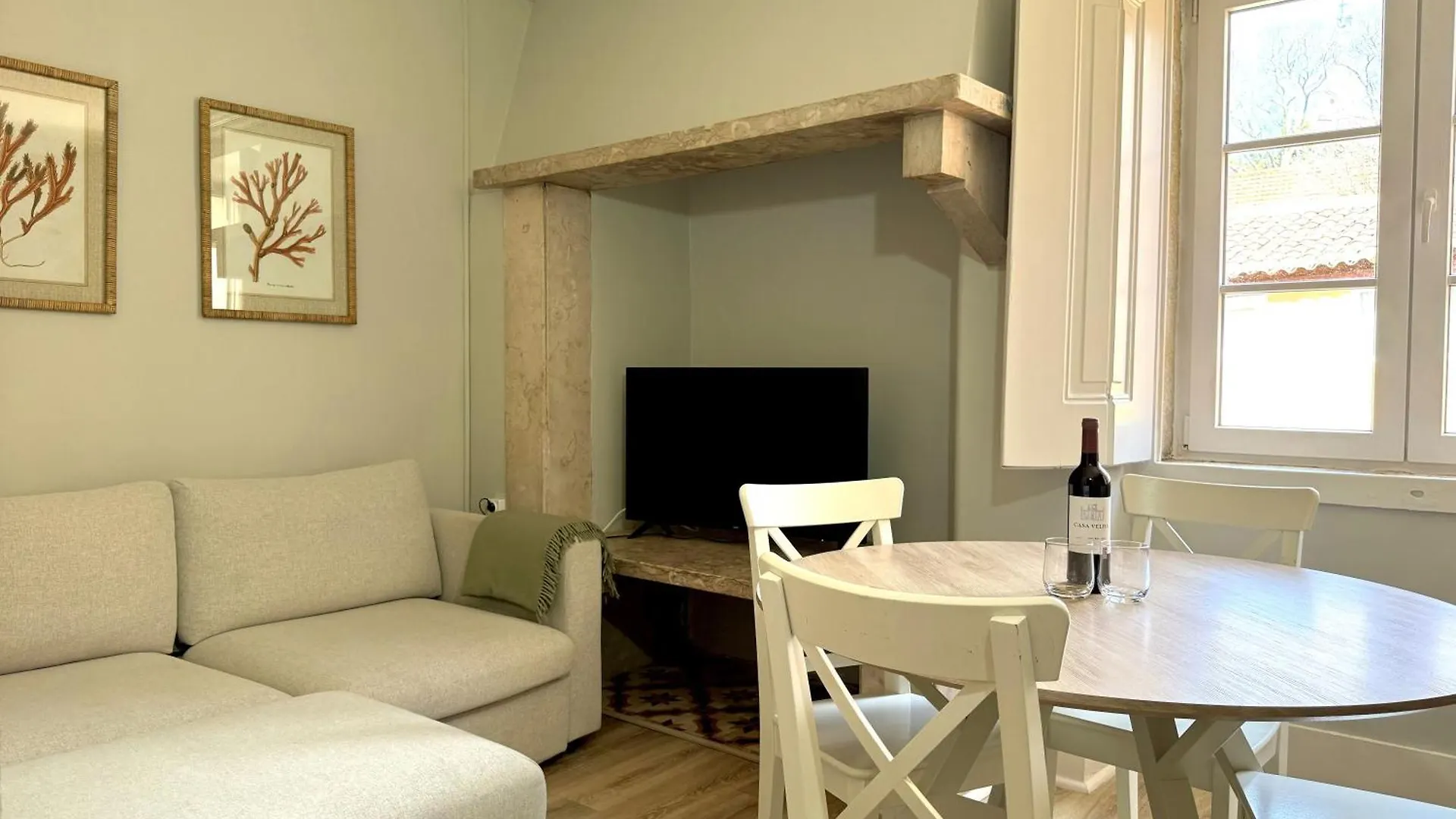 Metropolitan Living Lisbon - Janelas Verdes Португалия