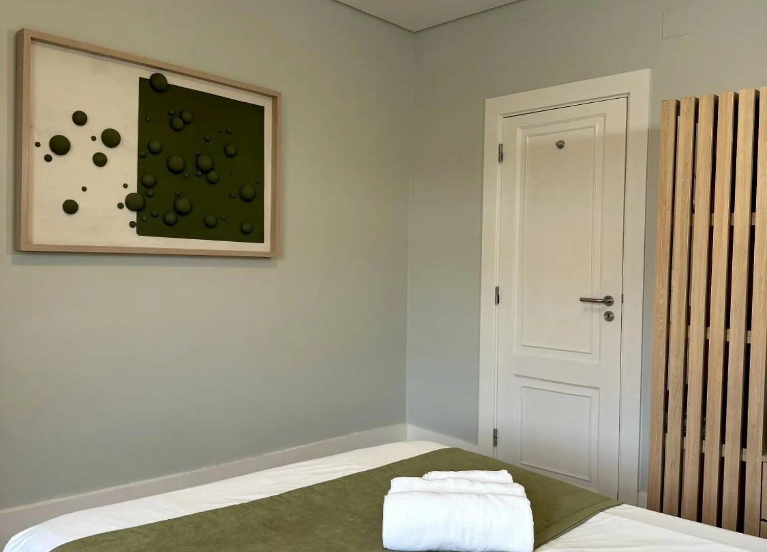 Metropolitan Living Lisbon - Janelas Verdes Апартаменты