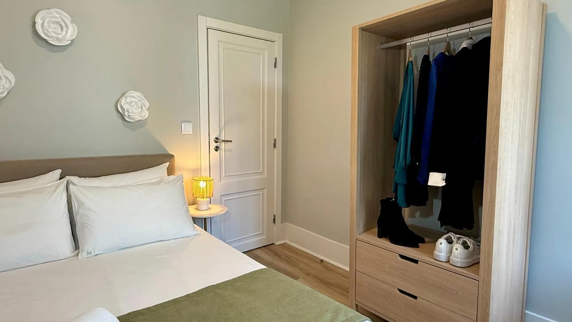 Metropolitan Living Lisbon - Janelas Verdes Португалия